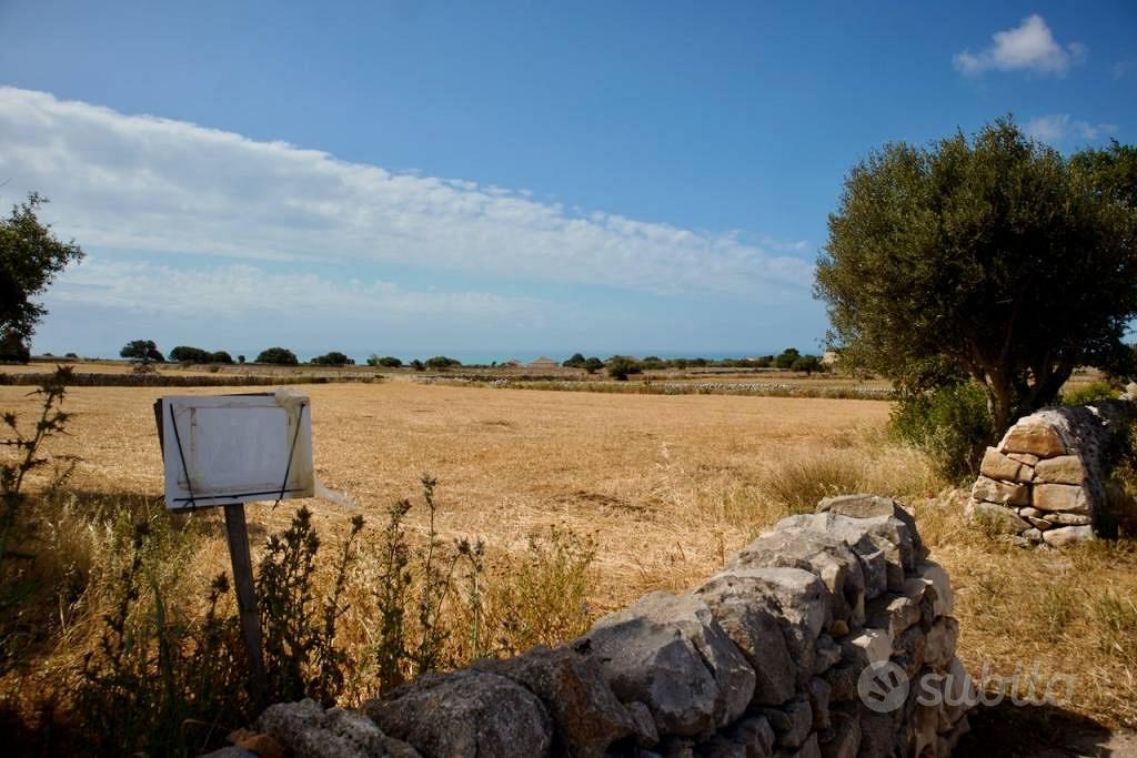 Terreno di 15000 m² a Ragusa - Altro