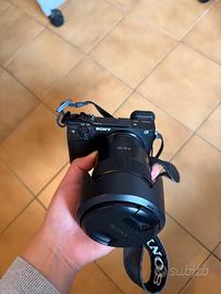 Sony A6400 + Obiettivo 18-105 G – Perfetta per Vid