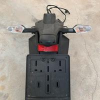 Portatarga + frecce originali Kawasaki ER6-N 2015