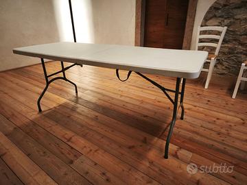 Tavoli pieghevoli in plastica