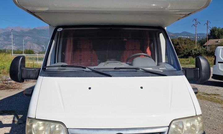 992 chausson MANSARDATO del 2006 in saldo