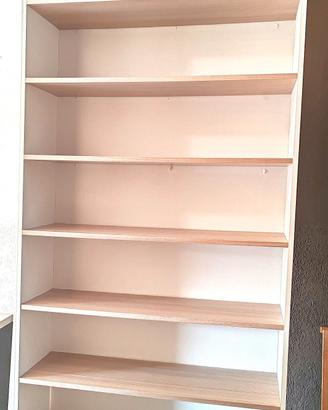 mobili libreria a giorno. bianche ripiani  crema