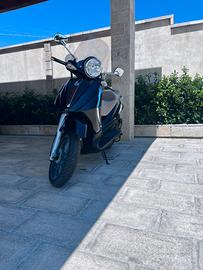 Beverly 300 tourer