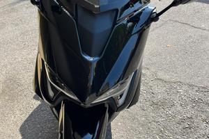 Yamaha t Max 560 cc