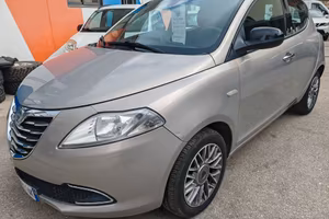 Lancia Ypsilon 1.2 69 CV 5 porte GPL Ecochic Gold