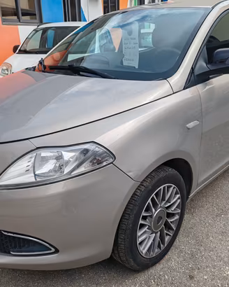 Lancia Ypsilon 1.2 69 CV 5 porte GPL Ecochic Gold