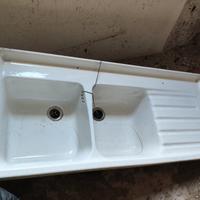 Lavandino da cucina doppia vasca con sgocciolatoio