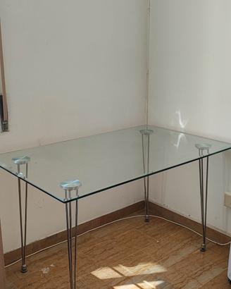 tavolo in vetro temperato 
