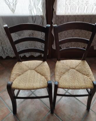 SEDIE IN  LEGNO VECCHIE 