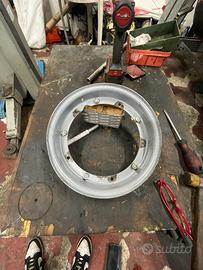 Cerchio vespa 5 fori