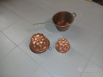 pentolino e 2 forme di rame