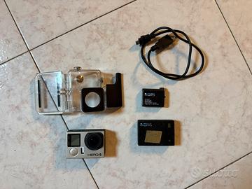 GoPro Hero 4 Black con accessori