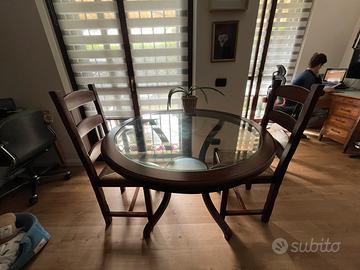 Tavolo in vetro e legno + 2 sedie