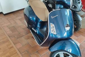 Vespa GTS 300