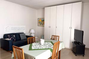 Appartamento spazioso con tre camere in centro