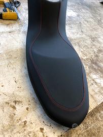 Rifacimento e riparazioni sella moto