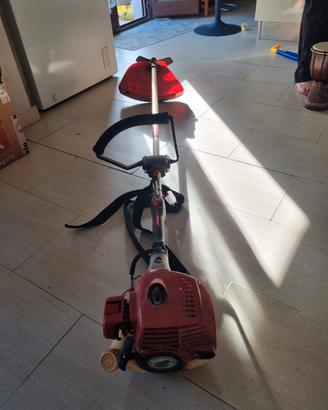 decespugliatore completo di accessori