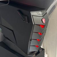 Computer fisso MSI e postazione