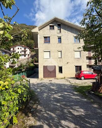 3 LOCALI A CARENNO