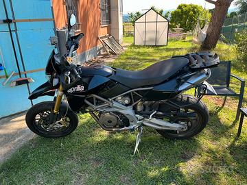 Aprilia Dorsoduro 750