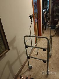 Deambulatore ascellare