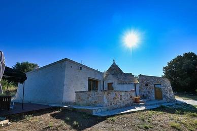 Rustico / Casale di 80 m² con 3 locali a Putignano
