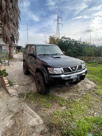 Nissan patrol y61