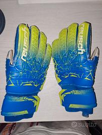 guanti da portiere 