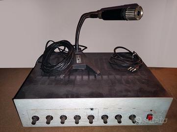 Amplificatore RCF con microfono e tromba