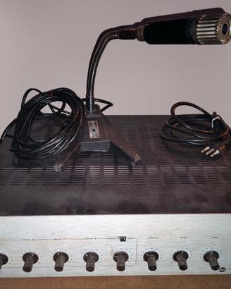 Amplificatore RCF con microfono e tromba