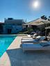 esclusiva-villa-con-piscina-8pax