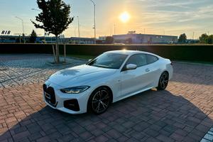 Bmw Serie 420 d 48V Cv 190  Coupé Msport
