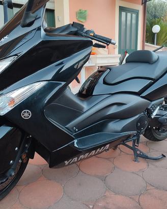 Tmax 500 anno 2009