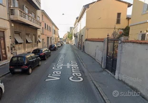 Stanza singola a prato centro