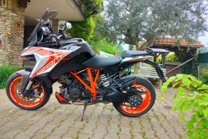 KTM 1290 Super Duke GT (2020)