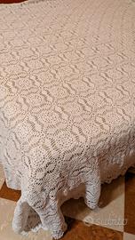 Copriletto in pizzo artigianale
