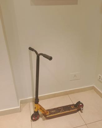 Monopattino da freestyle 