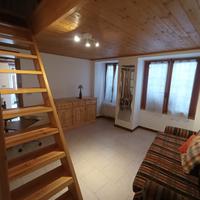 Bilocale in casa tradizionale semindipendente