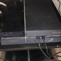 PS4 con caricatore per 2 joystick