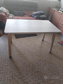 Tavolo cucina / soggiorno 