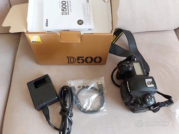 NIKON D500
