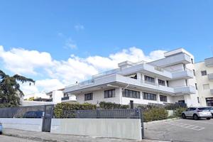 Palazzo / Stabile di 780 m² con più di 5 locali a 