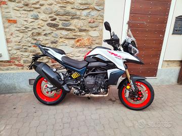 Benelli TRK 902 Stradale