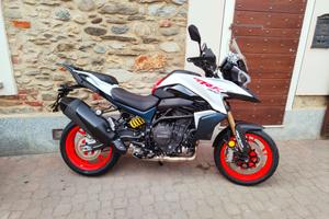 Benelli TRK 902 Stradale