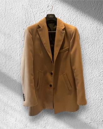 Cappotto elegante color cammello-taglio classico
