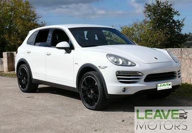 Porsche Cayenne 3.0 Diesel (M1401)