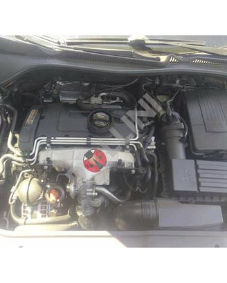 Motore in attesa di prova volkswagen golf 5a