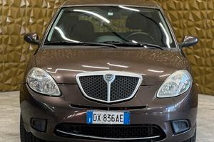 Lancia Ypsilon 1.2 Argento