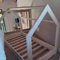 Letto Montessori a casetta 