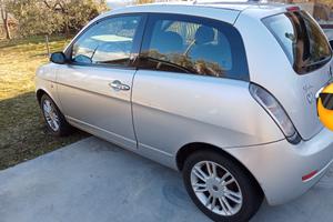 Lancia Ypsilon Multijet 75 cv